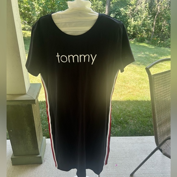 NWOT- Tommy Hilfiger Navy Short Sleeve Dress with Red/ White/blue down the sides - Picture 2 of 6
